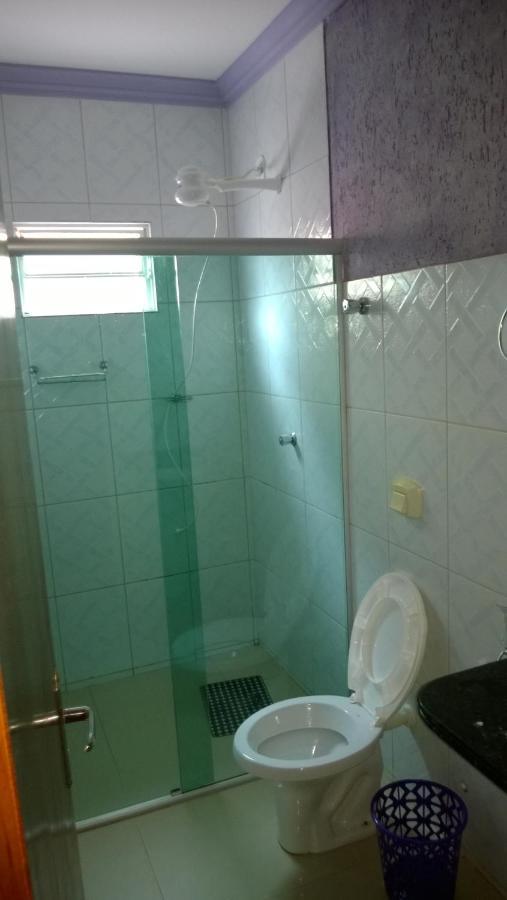 Otima Casa Caldas Novas 2 Km Do Centro Para Ate 14 Pesssoas Com Piscina Aquecida, Churrrasqueira, Wifi Экстерьер фото