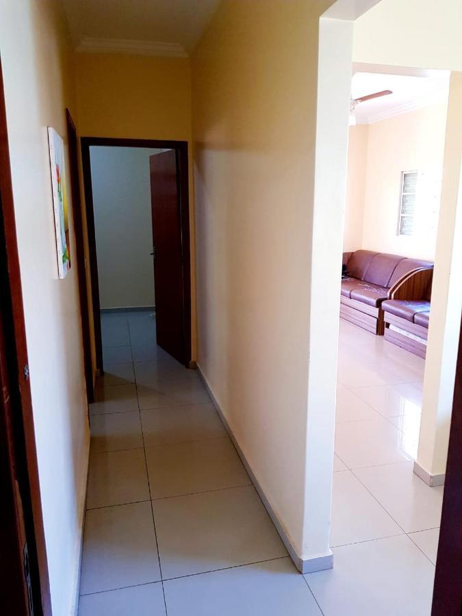 Otima Casa Caldas Novas 2 Km Do Centro Para Ate 14 Pesssoas Com Piscina Aquecida, Churrrasqueira, Wifi Экстерьер фото